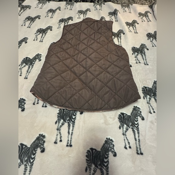 Reversible Indian Pattern Quilted Vest - Picture 3 of 6